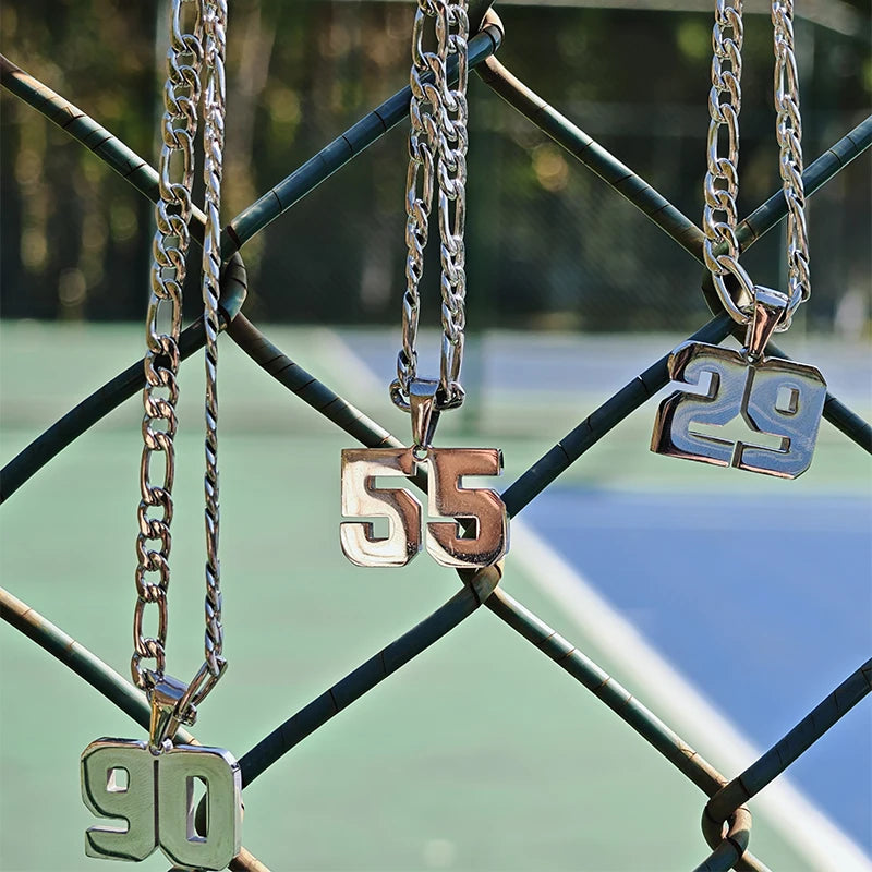 تصميم قلادة أرقام NK للرجال والنساء والأطفال والبنات من الفولاذ المقاوم للصدأ على شكل سلسلة فيجارو مجوهرات عصرية هدايا