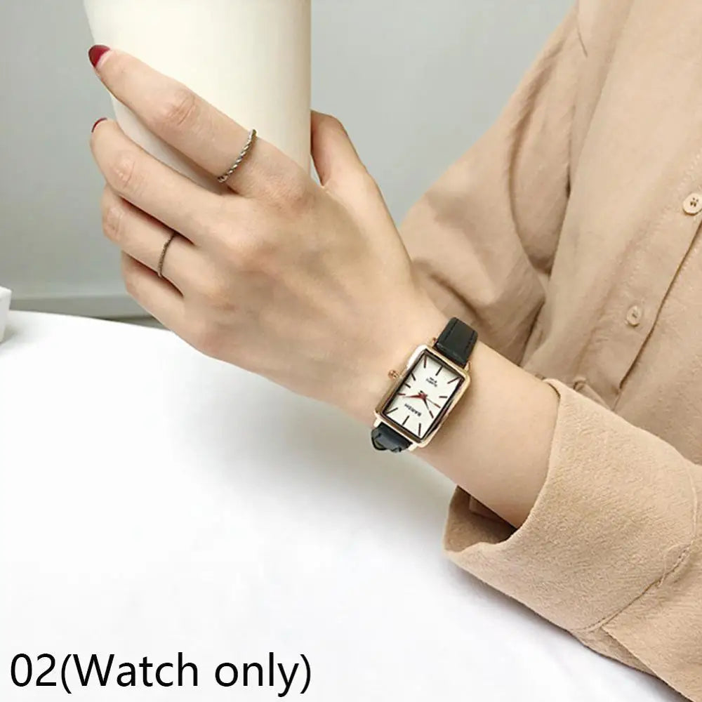 ساعة نسائية أنيقة وعصرية بتصميم كلاسيكي بسيط، تعمل بالكوارتز، بسوار جلدي، وحزام جلدي، وحزام مستطيل، بتصميم كلاسيكي فاخر، وطبعة سنابل قمح مربعة صغيرة.
