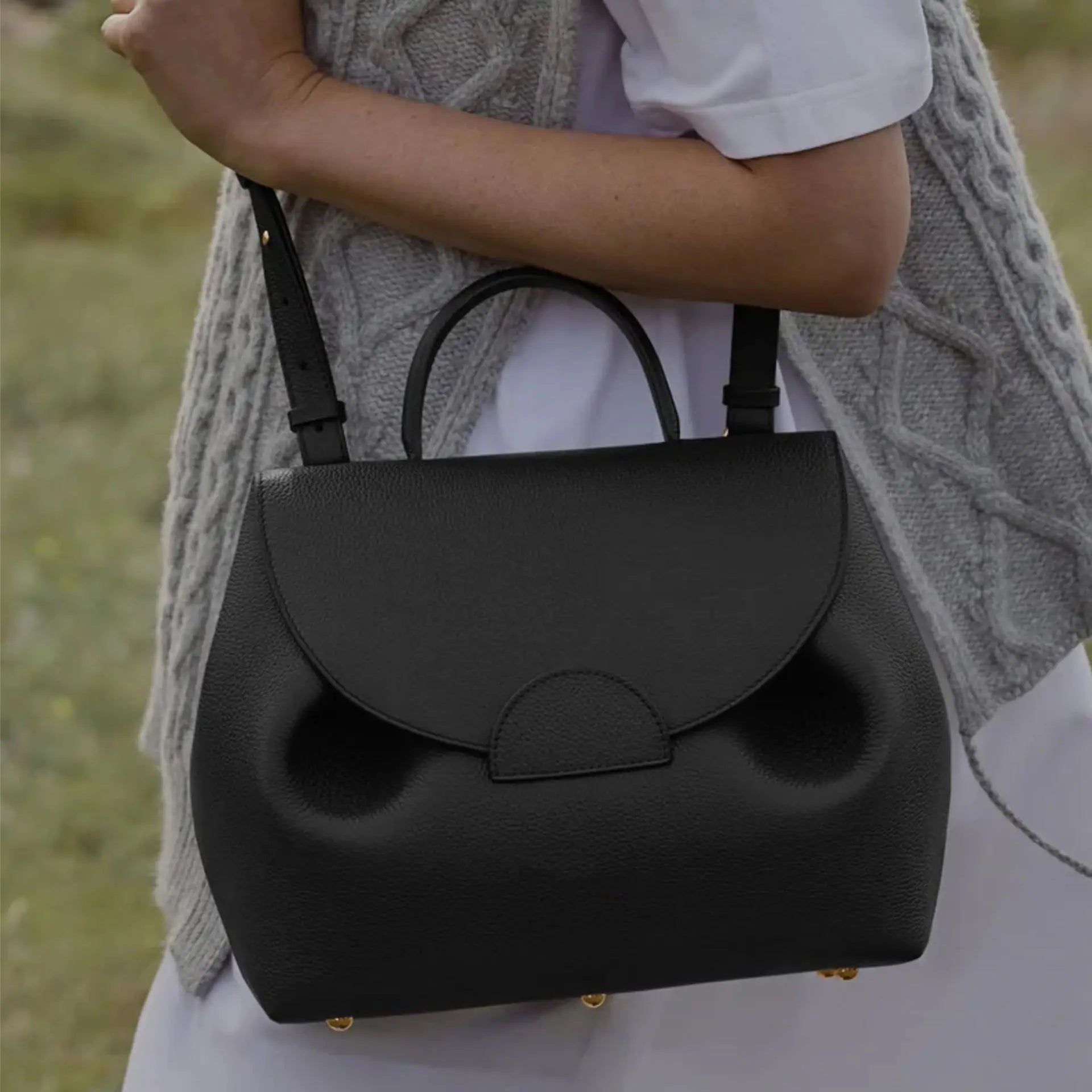 حقيبة نسائية فاخرة بتصميم مميز لعام 2025، ومساحة تخزين جلدية فاخرة وخفيفة الوزن، وحقيبة نسائية متعددة الاستخدامات للتنقل