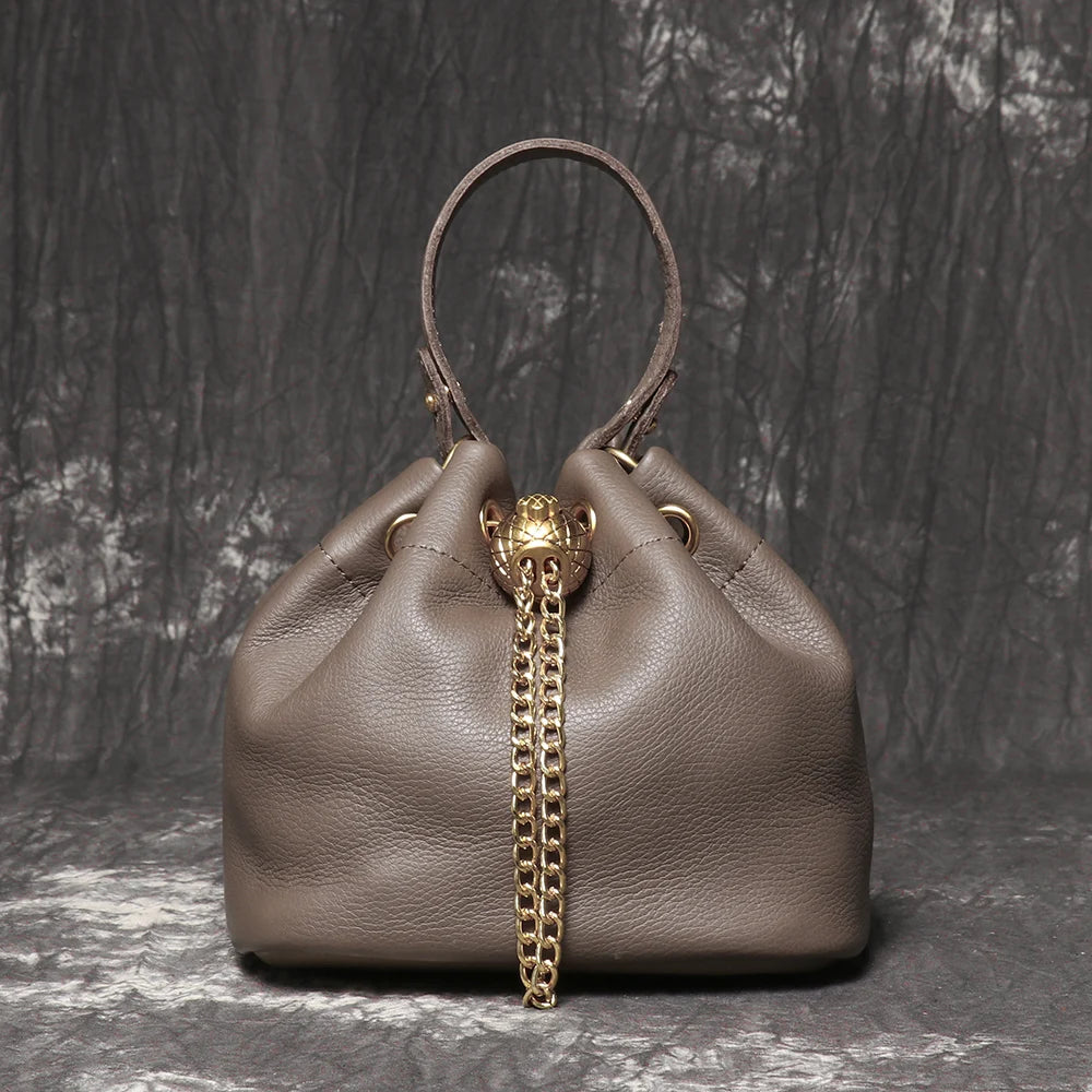 حقيبة يد نسائية متعددة الاستخدامات برباط معدني من LUOKIR، مصنوعة من الجلد الطبيعي، حقيبة كروسبودي بسلسلة، حقيبة دلو كلاسيكية، حقيبة للهاتف المحمول