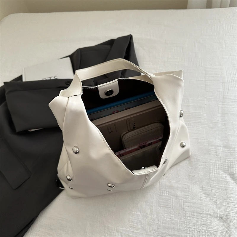 حقيبة عالية الجودة وكبيرة السعة للنساء، تصميم جديد لعام 2025، حقيبة كتف واحدة لطالبات الجامعات، تصميم مميز، حقيبة حمل عملية للتنقل