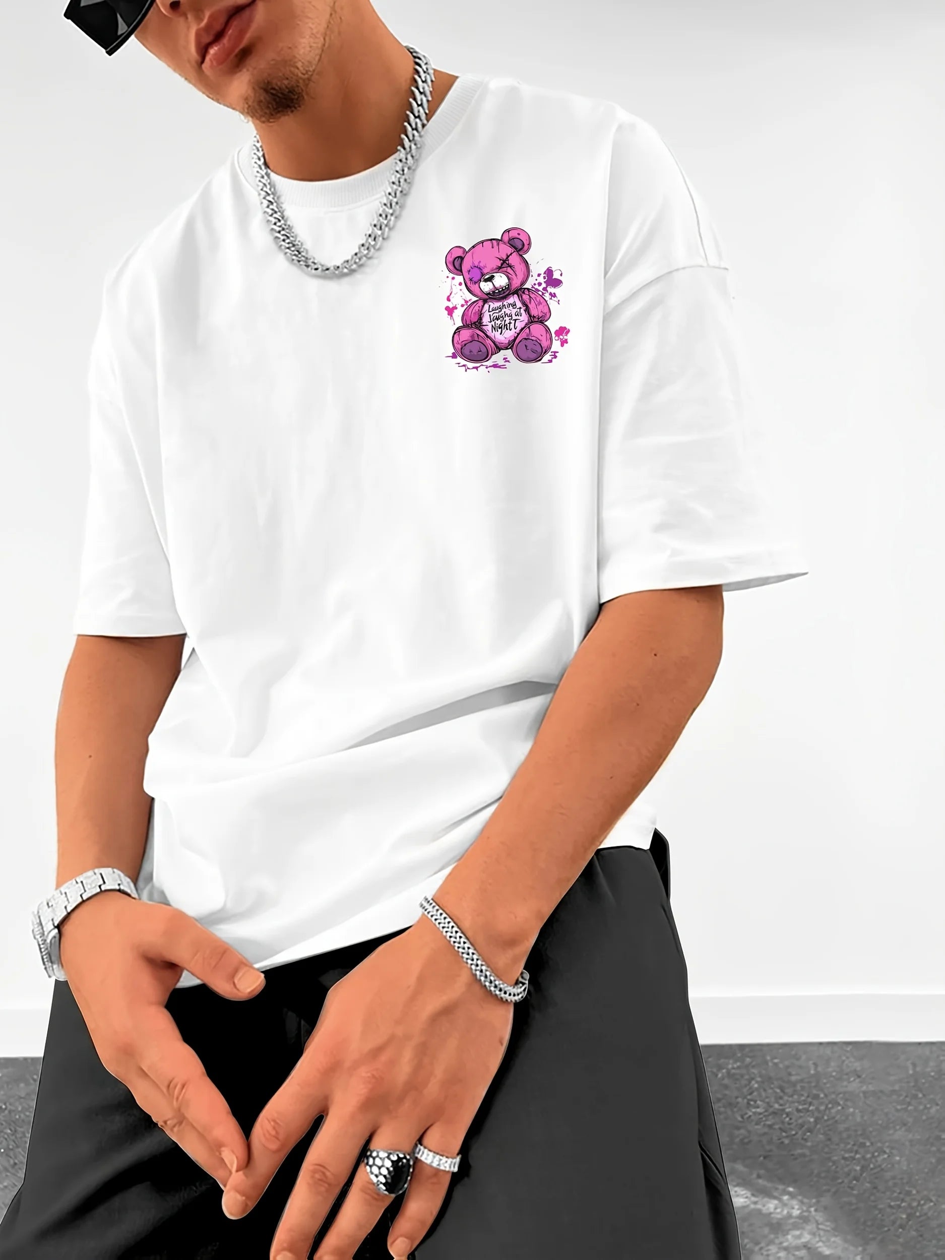 تيشيرت رجالي صيفي جديد بتصميم عصري، مطبوع عليه حروف على شكل دب تيدي، مريح وجيد التهوية، بياقة دائرية، مناسب للارتداء في الهواء الطلق.