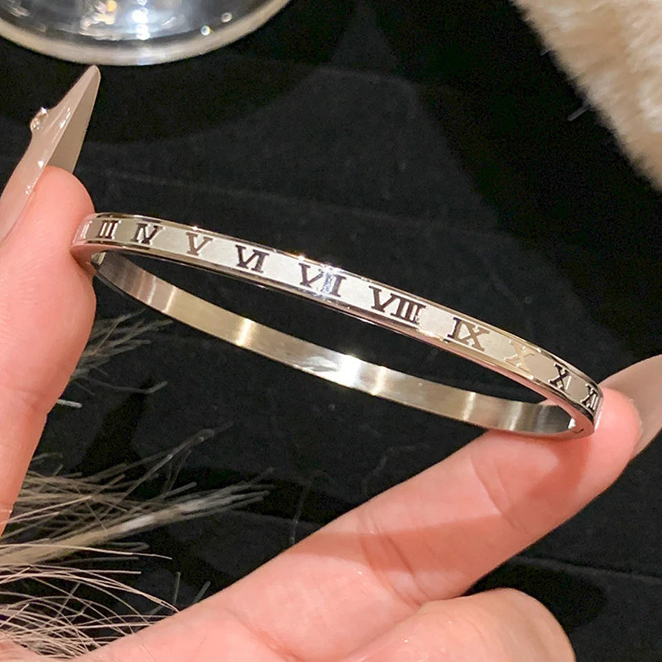 طقم أساور زاكول من الفولاذ المقاوم للصدأ مرصع بالزركونيا اللامعة، 5 قطع/قطعة واحدة، للنساء، أساور قابلة للتكديس، مجوهرات عصرية لا يتغير لونها، هدية