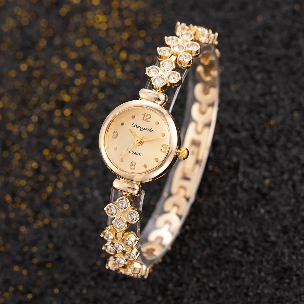 ساعة نسائية فاخرة مرصعة بأحجار الراين، ساعة كوارتز أنيقة ذات مينا صغير، مصنوعة من سبيكة معدنية، ساعة يد نسائية بسيطة وعملية.
