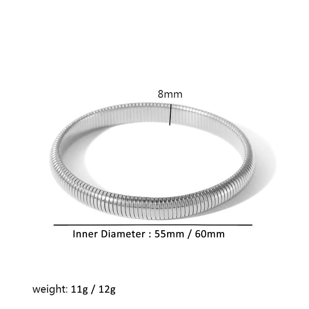 سوار مطاطي من الفولاذ المقاوم للصدأ 304L للنساء، مطلي بالذهب عيار 18 قيراطًا، بتصميم بانك عريض وعريض، مصنوع من المعدن الحلزوني، مقاوم للماء.