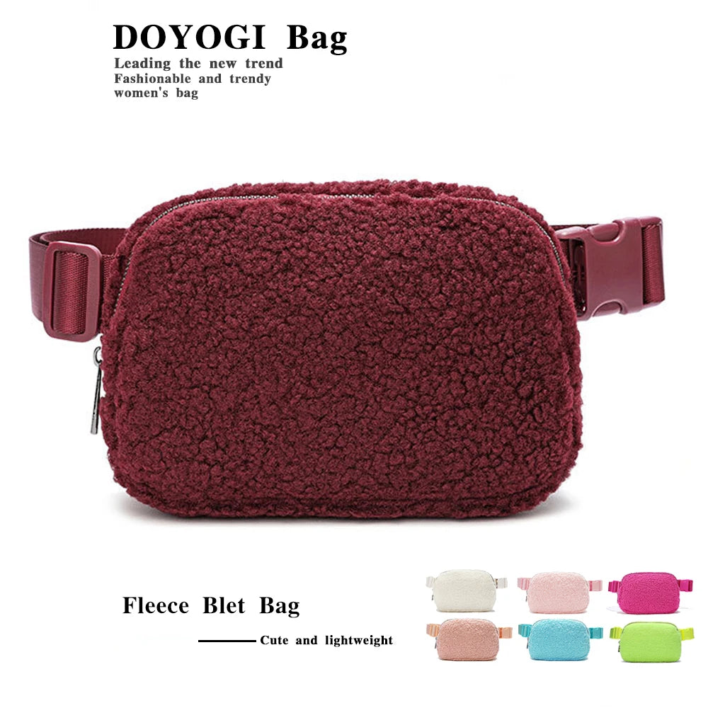 حقيبة حزام من الصوف الشتوي لكل مكان حقيبة كروس بودي نسائية بيضاء حقيبة خصر صغيرة بحزام قابل للتعديل (عاجي)
