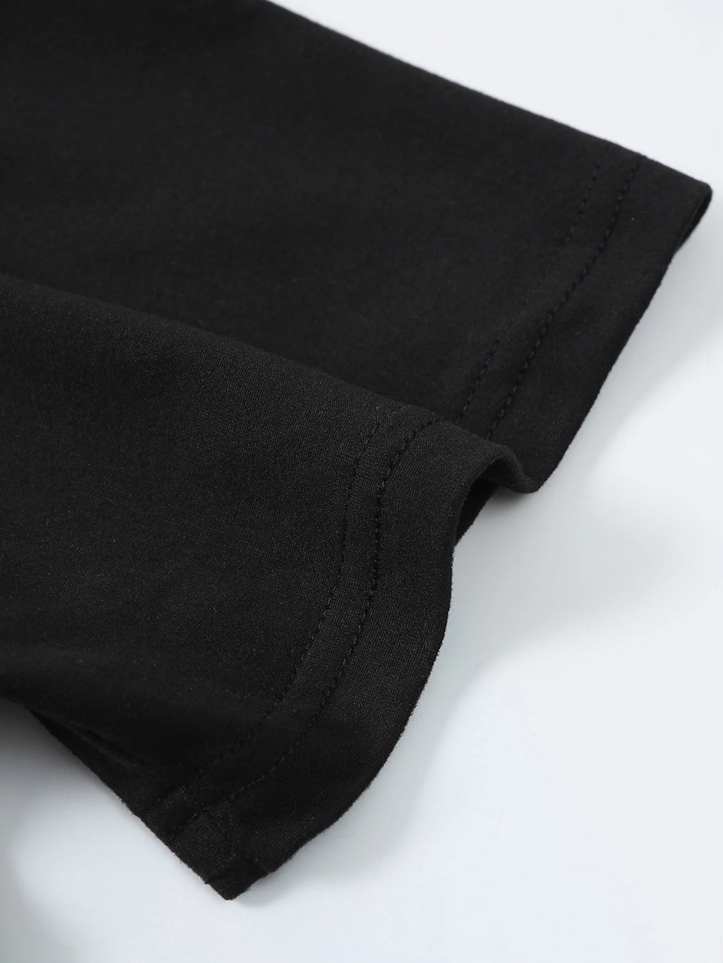 تيشيرت مارفل رجالي بتصميم ديدبول لعيد الميلاد - تصميم كوميدي مضحك باللونين الأحمر والأبيض "Merry Kissmyass" مع ديدبول بشخصية ديثستروك، كاجوال