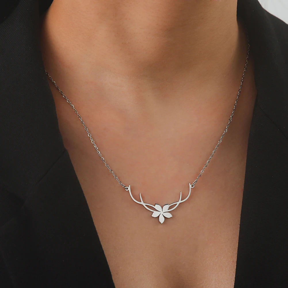 Lucktune Flower Antler Pendant Necklace Stainless Steel Gold Color Chain Necklace for Women 2025 Trendy Kpop Jewelry Party Gift