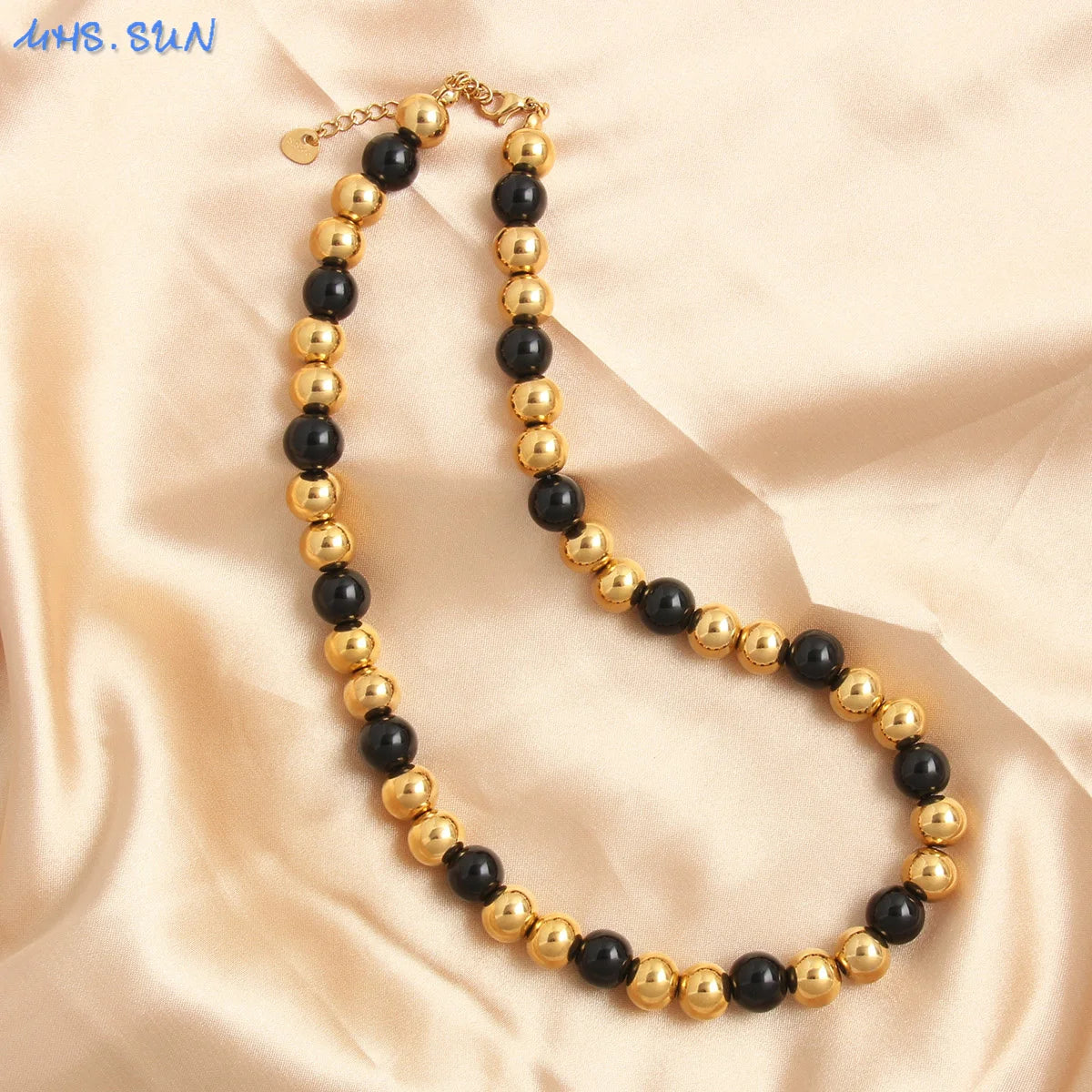 قلادة MHS.SUN العصرية المصنوعة من الفولاذ المقاوم للصدأ باللون الذهبي والمزينة بحبات اللؤلؤ 4/6/8/10 مم من الخرز المعدني مجوهرات قابلة للتعديل للنساء والرجال