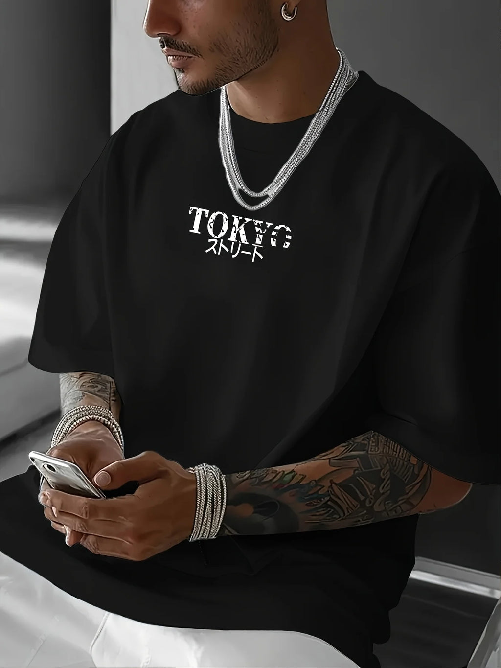 تيشيرت رجالي ياباني برسومات مستوحاة من ثقافة السيارات اليابانية (JDM) وتصميم طوكيو دريفت، مصنوع من القطن الناعم، بقصة فضفاضة، مناسب لفصل الصيف.