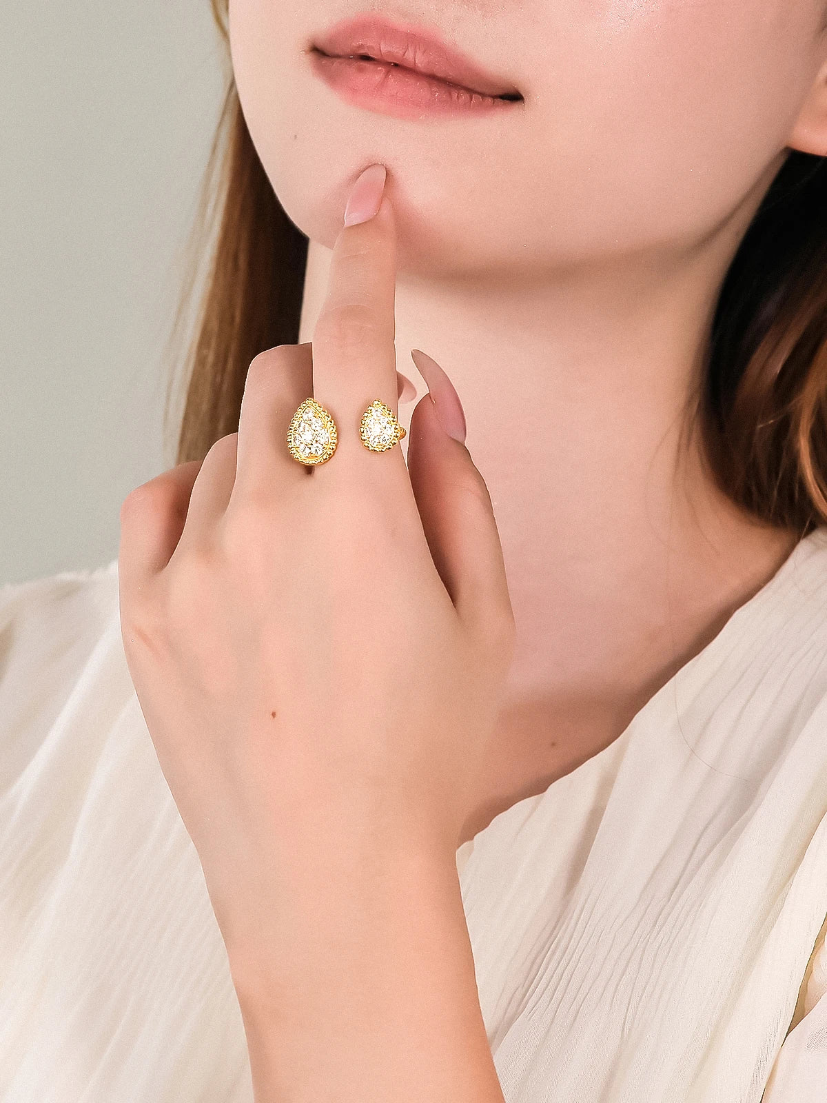 TYYL عالية الجودة العلامة التجارية الساخنة والمجوهرات الفاخرة هدية سيدة تاج تصميم قطرة الماء حبة خاتم الماس حزب الولائم الملحقات