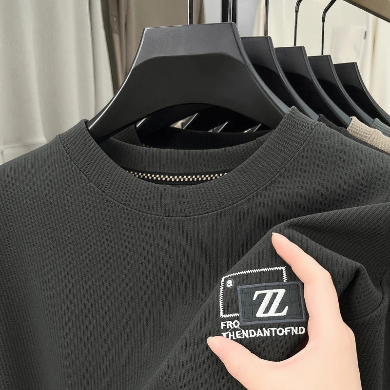 تي شيرت رجالي فاخر بأكمام طويلة ورقبة دائرية من العلامة التجارية الخريفية، مبيعات ساخنة جديدة مطرزة بحروف رائعة، ملابس مريحة وعصرية للرجال