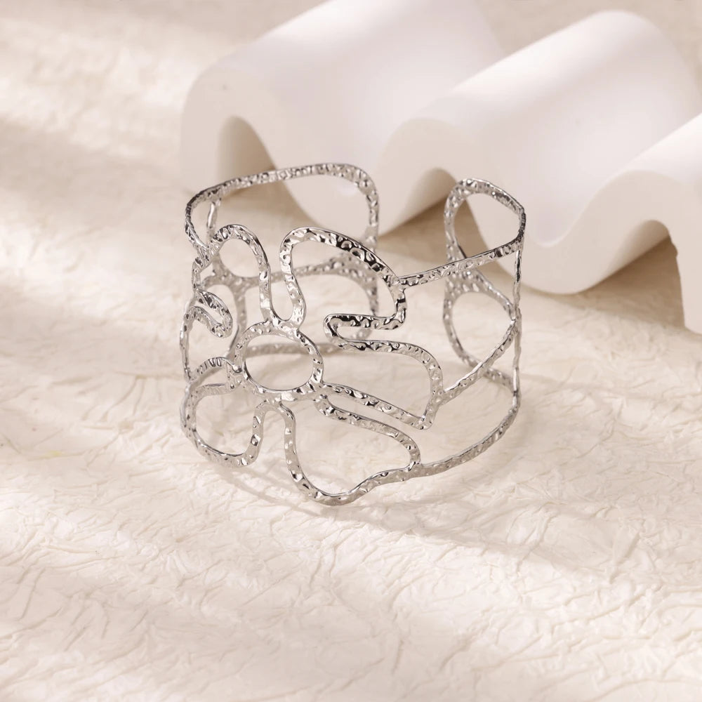 سوار من الفولاذ المقاوم للصدأ للنساء والرجال، سوار على شكل ورقة زهرة جمالية، أساور هندسية ذهبية اللون، مجوهرات نسائية