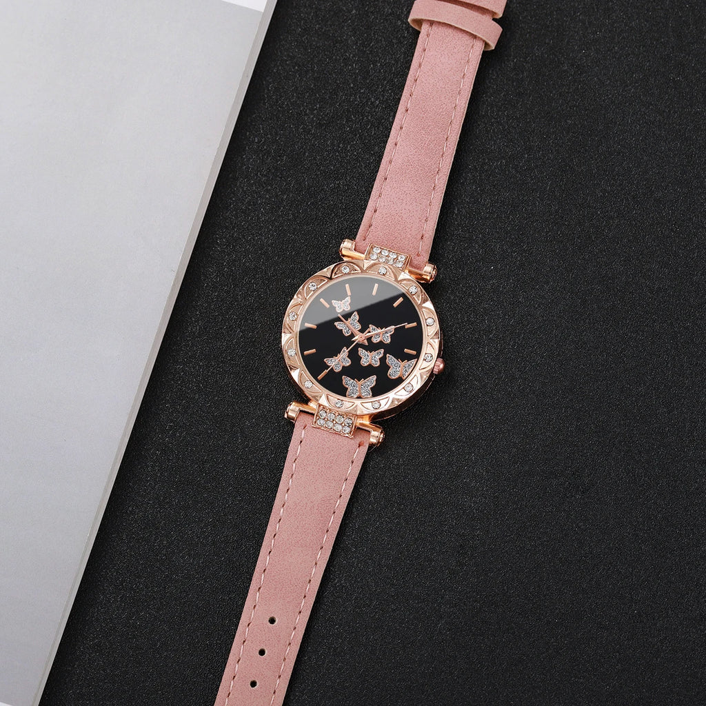 ساعة يد نسائية أنيقة مزينة بفراشة مرصعة بأحجار الراين، سوار جلدي، ساعة كوارتز (بدون علبة)