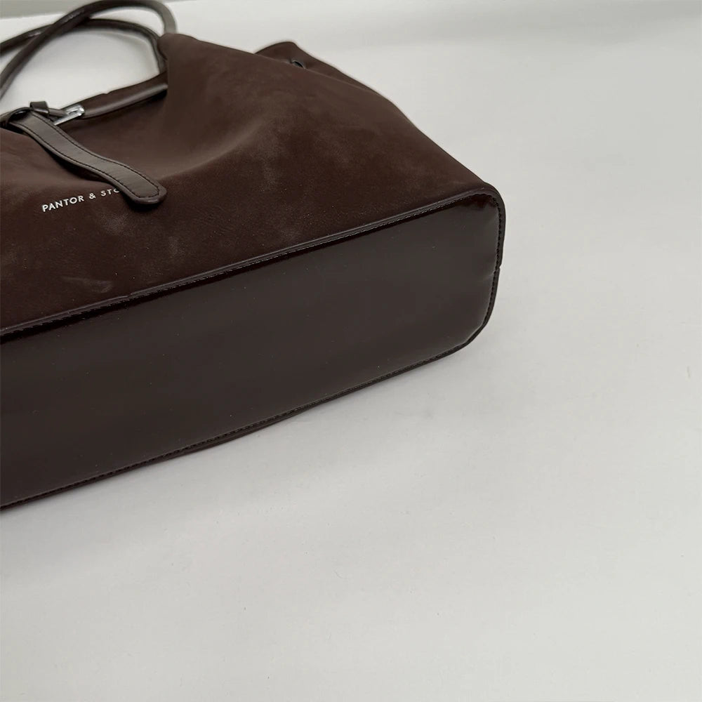 حقيبة كتف نسائية بتصميم كلاسيكي، عصرية وأنيقة، حقيبة عملية للتنقلات اليومية، حقيبة كتف واسعة