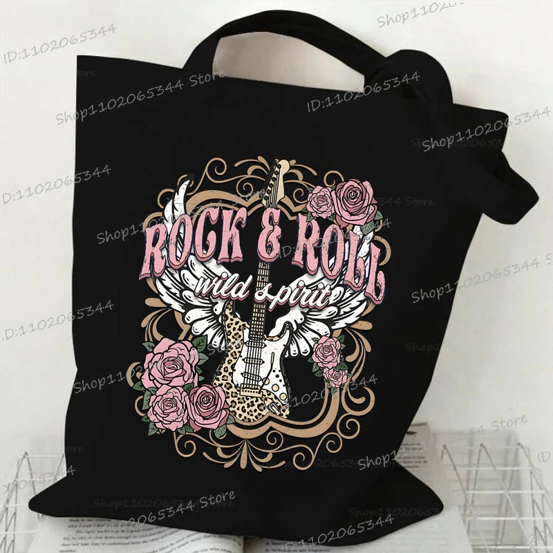 حقيبة يد كلاسيكية بطبعة نوتات موسيقية من الثمانينيات، وحقيبة قماشية مطبوعة بقلم رصاص، وحقيبة كتف لمحبي الموسيقى القديمة، وحقيبة مدرسية