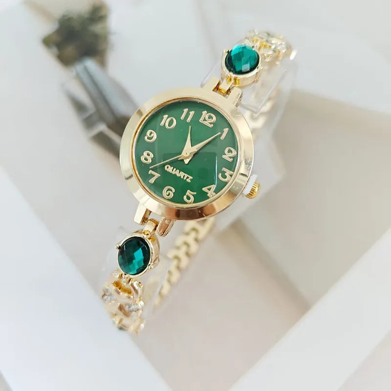 ساعة نسائية أنيقة مرصعة بالماس من اليشم الملون، ساعة كوارتز دائرية للنساء