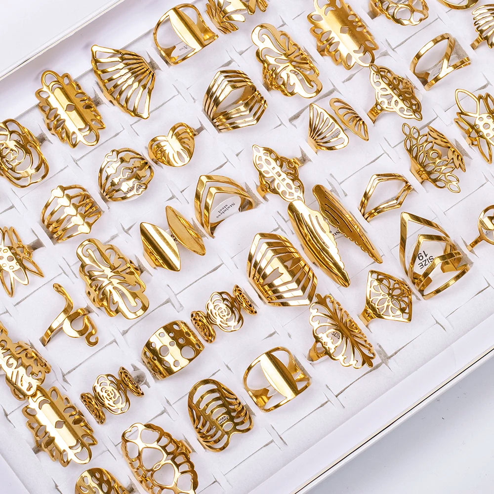 مجموعة من 20 قطعة من خواتم المجوهرات النسائية الأنيقة المصنوعة من الفولاذ المقاوم للصدأ، بأحجام كبيرة وصغيرة، بتصميمات مجوفة على شكل قلب وزهرة الحب، مثالية كهدية للحفلات.