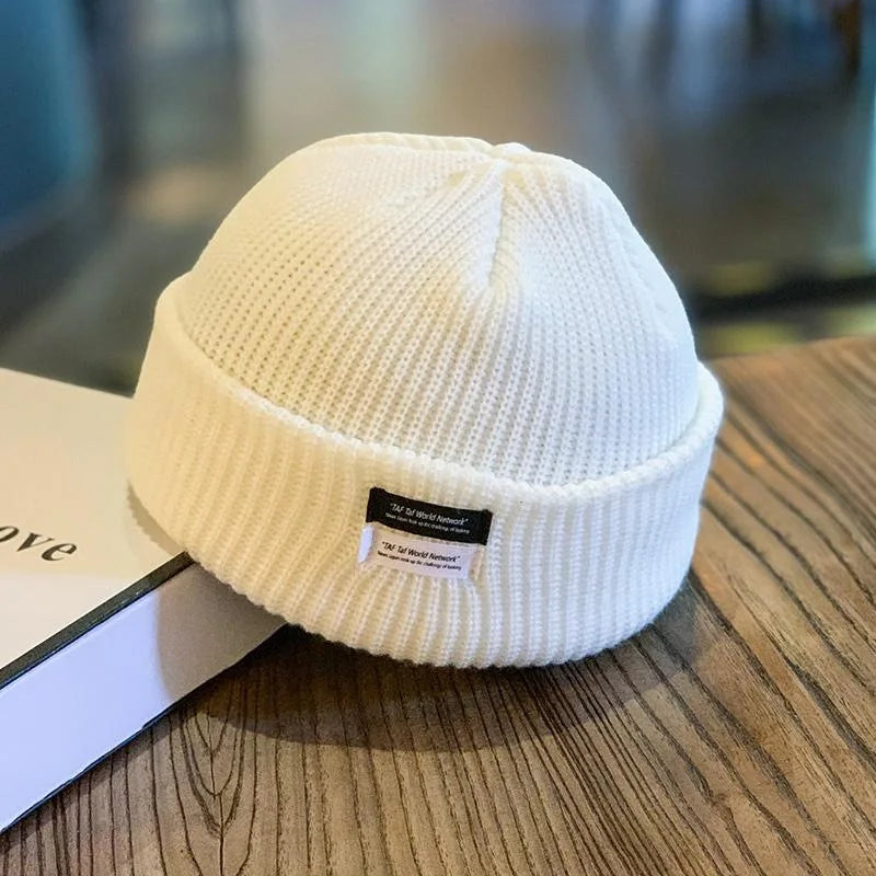 قبعة شتوية رجالية محبوكة بتصميم عصري أنيق، مناسبة لأجواء الشارع، دافئة، على طراز اليوبي