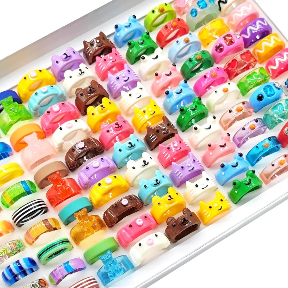 مجموعة من 20/30/50 قطعة من خواتم الراتنج على شكل حيوان لطيف جميل على شكل ضفدع ودب للنساء والفتيات، بتصميم عشوائي يناسب الملابس اليومية والهدية للحفلات