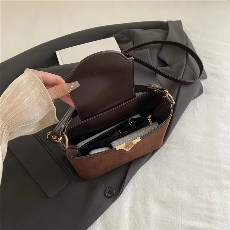 حقيبة يد نسائية صغيرة أنيقة من جلد الغزال الصناعي، حقيبة تسوق من جلد الغزال الصناعي، حقيبة يد مزينة بإبزيم قفل معدني، حقيبة كتف، حقيبة كروس بودي