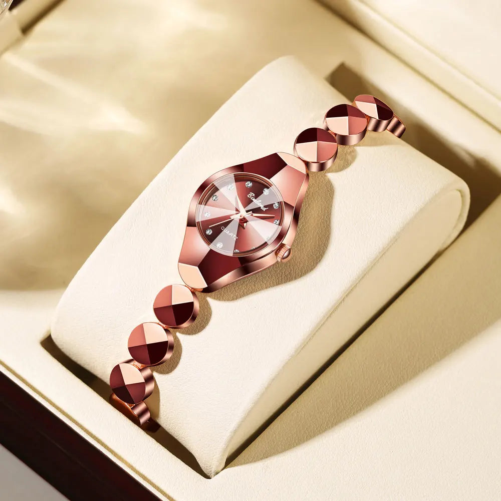 ساعة نسائية جديدة من ماركة UTHAI، ساعة يد فاخرة بتصميم أنيق وسوار رائع، مقاومة للماء، ساعة كوارتز أنيقة، هدية مثالية.