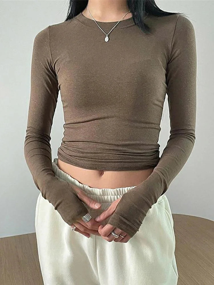 تيشيرتات نسائية كاجوال ضيقة بأكمام طويلة وياقة دائرية، مناسبة لفصلي الربيع والخريف، بألوان سادة مع فتحات للإبهام، ملابس عصرية