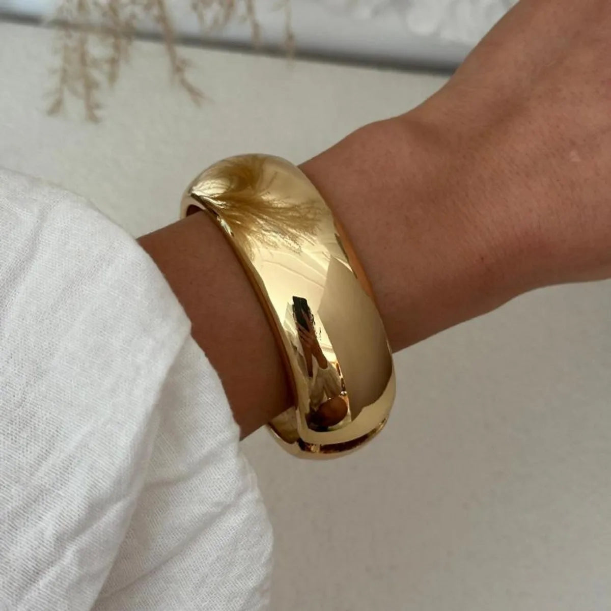 أساور زنبركية عريضة غير منتظمة وناعمة ومبالغ فيها للنساء، أساور معدنية هندسية بنمط الهيب هوب والبانك للنساء، مجوهرات بولسيراس