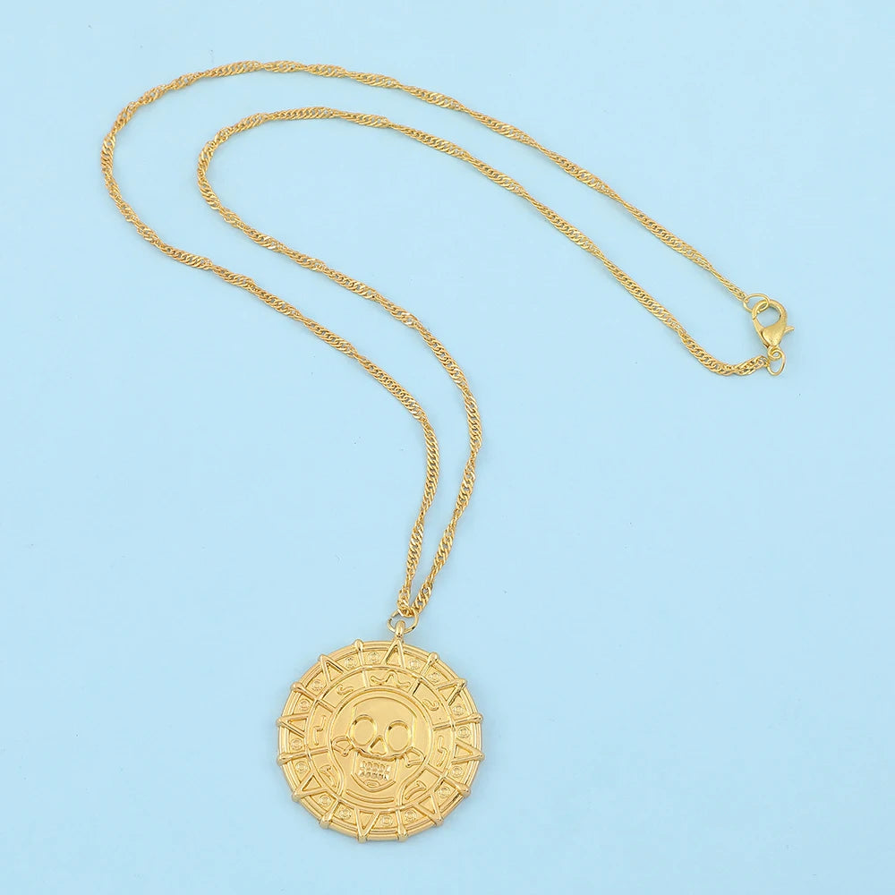 قلادة قراصنة الكاريبي من Akg Aztec Gold Color Coin قلادة جمجمة ريترو قلادة بانك هيب هوب