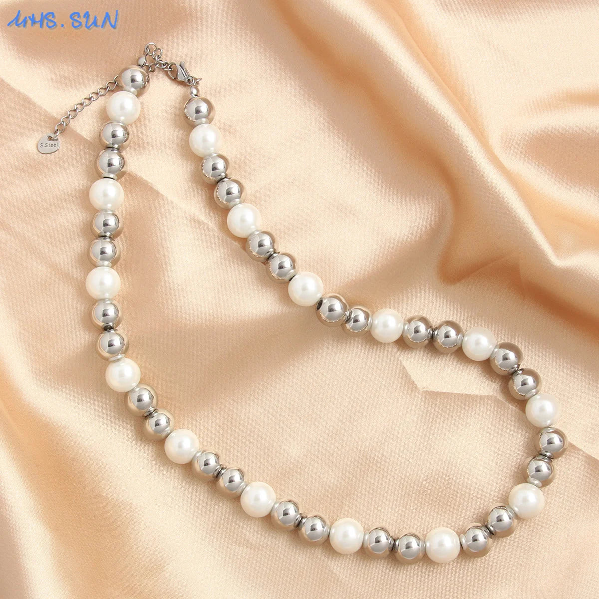 قلادة MHS.SUN العصرية المصنوعة من الفولاذ المقاوم للصدأ باللون الذهبي والمزينة بحبات اللؤلؤ 4/6/8/10 مم من الخرز المعدني مجوهرات قابلة للتعديل للنساء والرجال