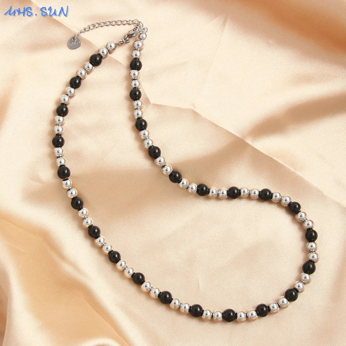 قلادة MHS.SUN العصرية المصنوعة من الفولاذ المقاوم للصدأ باللون الذهبي والمزينة بحبات اللؤلؤ 4/6/8/10 مم من الخرز المعدني مجوهرات قابلة للتعديل للنساء والرجال