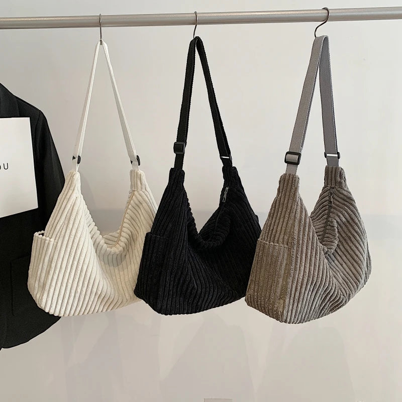 حقيبة كتف نسائية أنيقة من قماش مخملي ناعم بلون سادة، حقيبة كتف نسائية كبيرة الحجم بسحاب، حقيبة كروس بودي للتنقل والنزهات