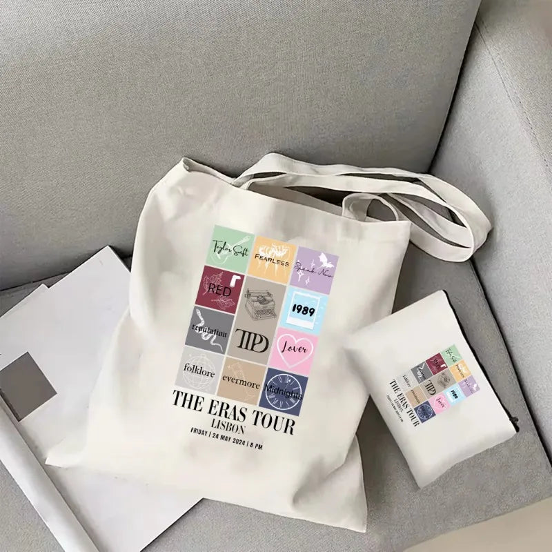 حقيبة تسوق مطبوعة عليها عبارة "Taylor New The Eras Tour Y2K" وحقيبة قماشية من إصدار Taylors وحقيبة تسوق من TTPD The Eras Tour وحقيبة تسوق من Swiftie وهدية من TS Merch