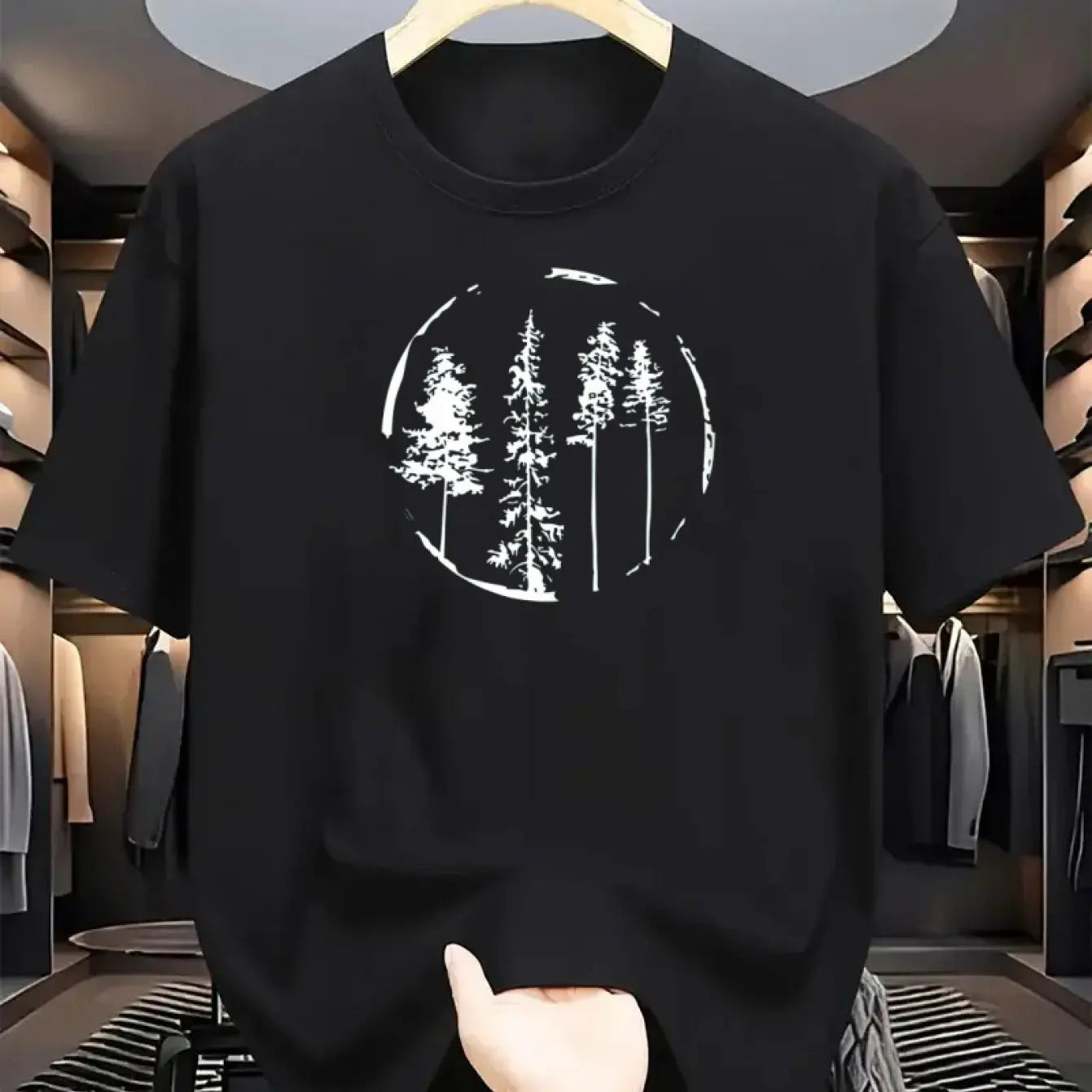 تيشيرت رجالي صيفي عصري فضفاض مطبوع عليه نقشة أشجار الغابة، مصنوع من القطن بنسبة 100%، بياقة دائرية وأكمام قصيرة.