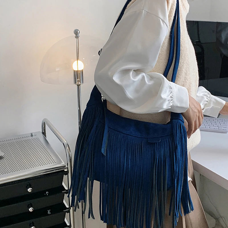 Hot Style Women Cross Body Bag Shoulder Bag Handbag Tassel Zipper Large Messenger Bag Fashion Ladies Faux Fur Bags