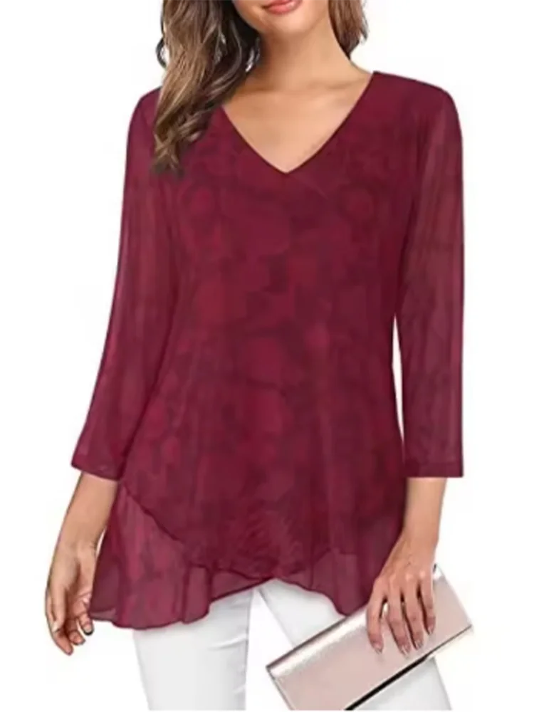 تيشيرت نسائي كاجوال بأكمام طويلة مطبوعة وياقة على شكل حرف V، بتصميم أنيق ومتعدد الاستخدامات، مناسب للارتداء اليومي والتنقلات اليومية، قطعة علوية ربيعية