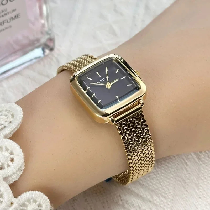 ساعة نسائية كلاسيكية، هدية فاخرة متعددة الاستخدامات، ساعة كوارتز للنساء، ساعات بسيطة ذات مينا صغير، ساعات يد بسوار من الفولاذ المقاوم للصدأ.
