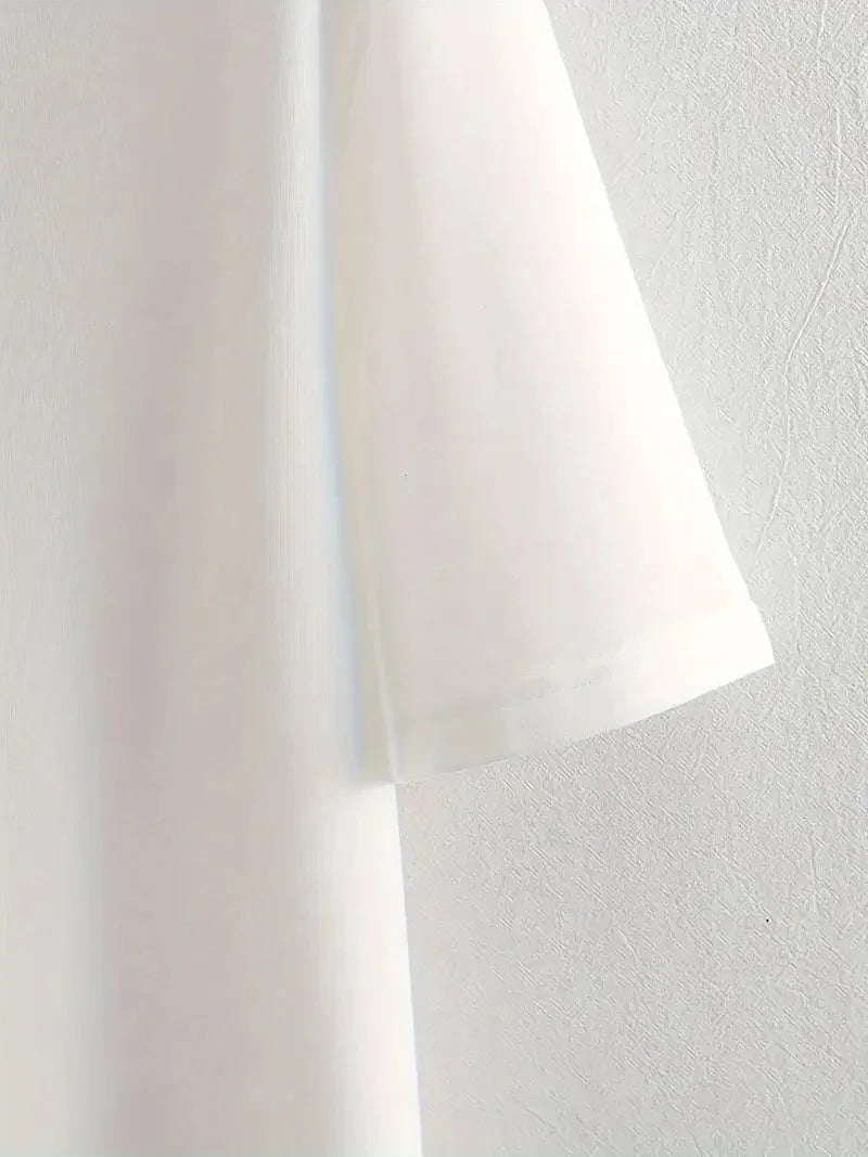 تيشيرت رجالي صيفي عصري مصنوع من القطن الخالص 100%، بتصميم فضفاض وطبعة حروف ونقشة ملاك، وياقة دائرية وأكمام قصيرة.