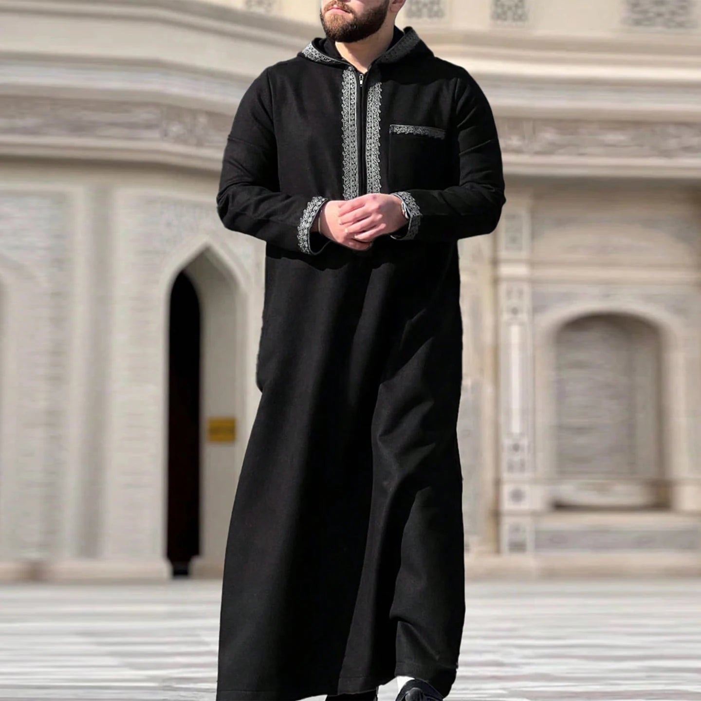 Men's Ethnic Pattern Embroidery Zipper Hooded Robe Traditional Long Sleeve Pocket Jubba Thobe for Daily Wear Man Islamic Thobe