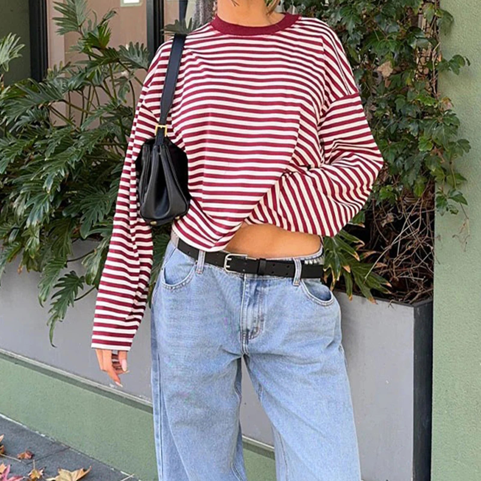 تيشيرت نسائي كلاسيكي بأكمام طويلة ورقبة دائرية، فضفاض، مناسب لفصل الخريف، بتصميم مخطط، قطعة ملابس عصرية.