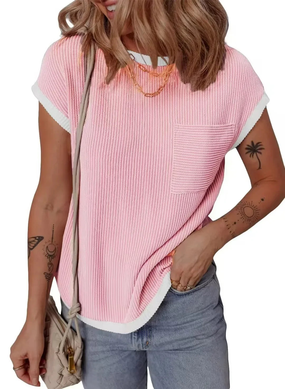 تيشيرت نسائي صيفي جديد لعام 2025، بياقة دائرية، محبوك بخطوط ملتوية، بتصميم كاجوال، بألوان متناقضة
