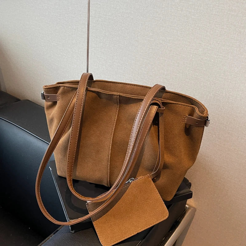 حقائب كتف من جلد الغزال للنساء، حقائب كبيرة من جلد الغزال، حقيبة خفيفة الوزن تحت الإبط، حقيبة تسوق عادية، حقائب سفر بلون واحد