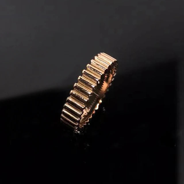 مجوهرات فاخرة من الفضة الإسترلينية عيار 925، خاتم بسيط مخطط عموديًا للرجال والنساء. مناسب للارتداء في أي مناسبة