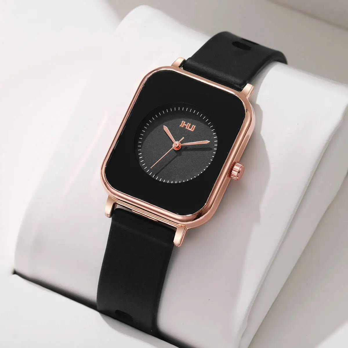 ساعة كوارتز نسائية مستطيلة الشكل، ساعة رياضية أنيقة بسوار سيليكون، ساعة نسائية (بدون علبة)