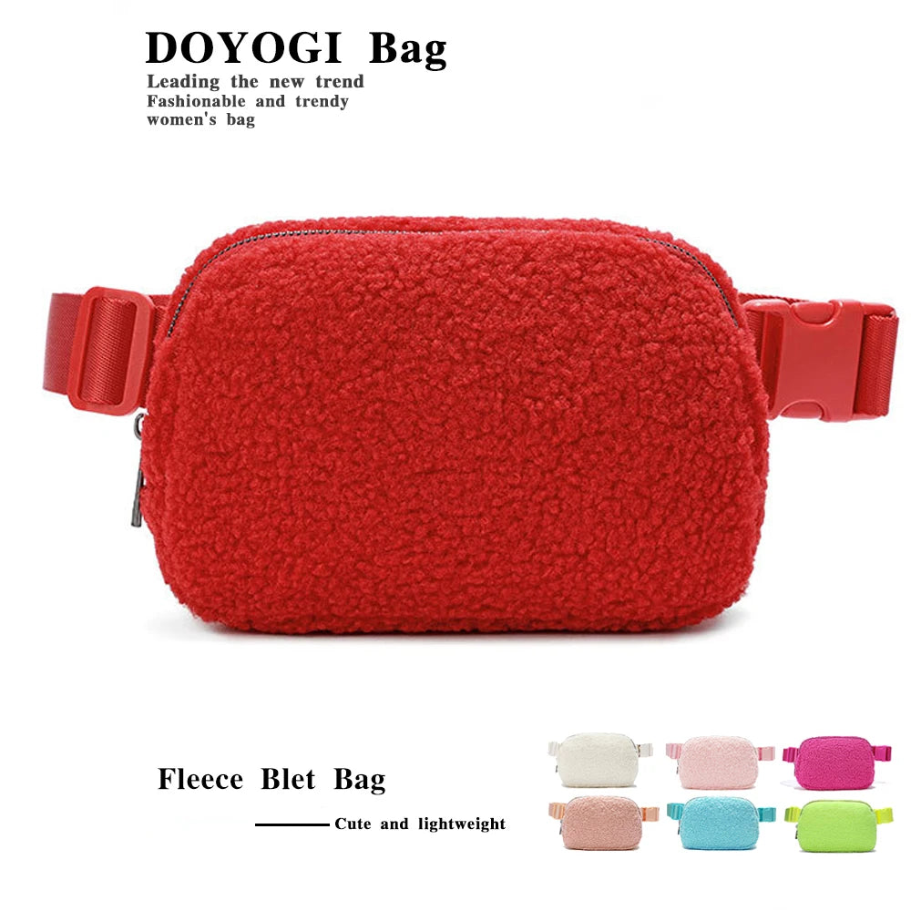 حقيبة حزام من الصوف الشتوي لكل مكان حقيبة كروس بودي نسائية بيضاء حقيبة خصر صغيرة بحزام قابل للتعديل (عاجي)