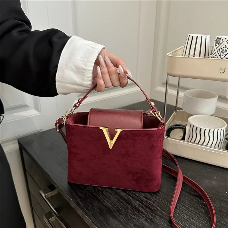 حقيبة يد نسائية صغيرة أنيقة من جلد الغزال الصناعي، حقيبة تسوق من جلد الغزال الصناعي، حقيبة يد مزينة بإبزيم قفل معدني، حقيبة كتف، حقيبة كروس بودي