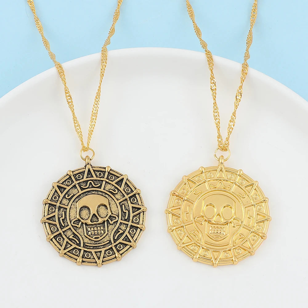 قلادة قراصنة الكاريبي من Akg Aztec Gold Color Coin قلادة جمجمة ريترو قلادة بانك هيب هوب