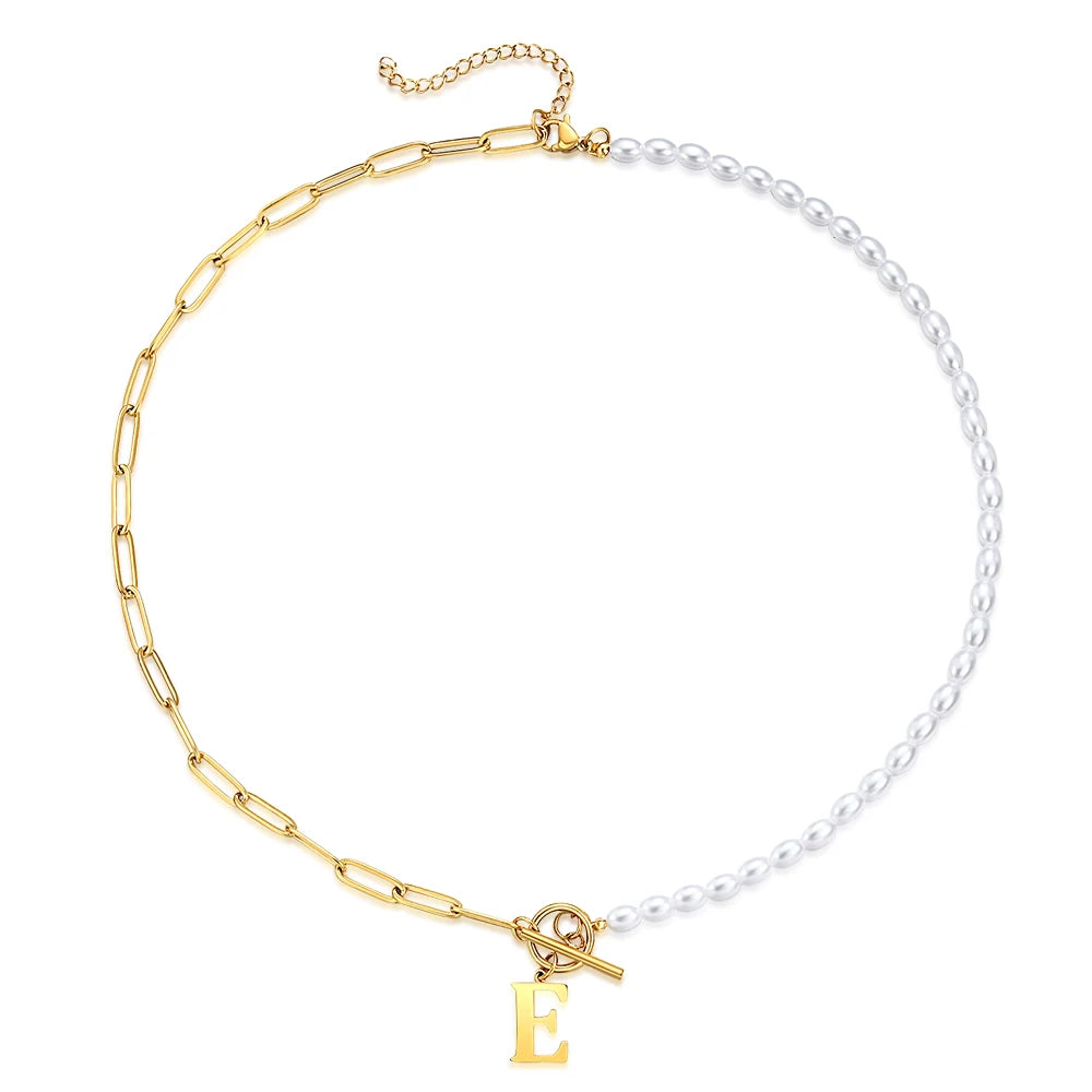 سلسلة مجوهرات جديدة من NIBA مصنوعة من الفولاذ المقاوم للصدأ باللون الذهبي والفضي على شكل حرف أبجدي مرصعة باللؤلؤ للنساء والأزياء النسائية