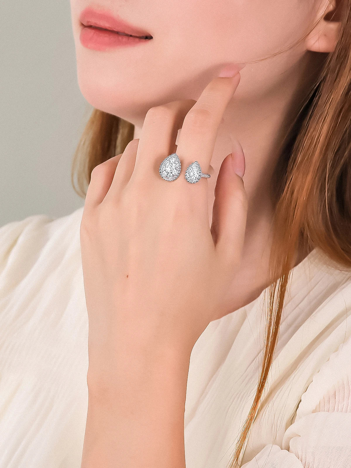 TYYL عالية الجودة العلامة التجارية الساخنة والمجوهرات الفاخرة هدية سيدة تاج تصميم قطرة الماء حبة خاتم الماس حزب الولائم الملحقات