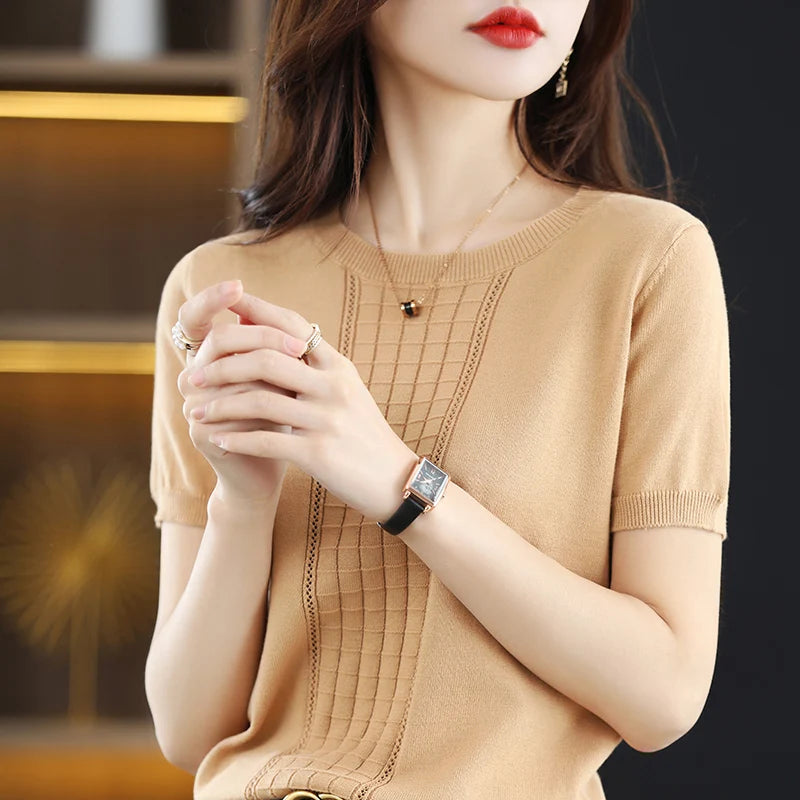 تيشيرت نسائي صيفي جديد، مصنوع من القطن الخالص ١٠٠٪، بياقة دائرية، بأكمام قصيرة، لون موحد، مناسب للإطلالات الكاجوال.